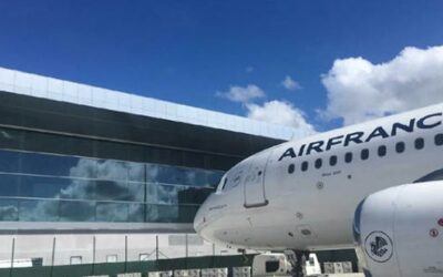 Grève des syndicats d’Air France contre départ d’Orly