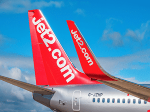 Jet2.com lance de nouveaux uniformes pour les pilotes et le personnel de cabine